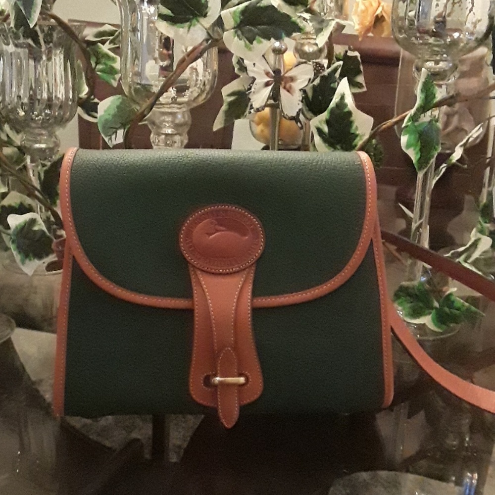 Dooney & Bourke purse